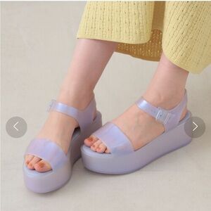 Sold Out!!!Melissa Mar Platform Sandal SIZE 6
Pearly Blue